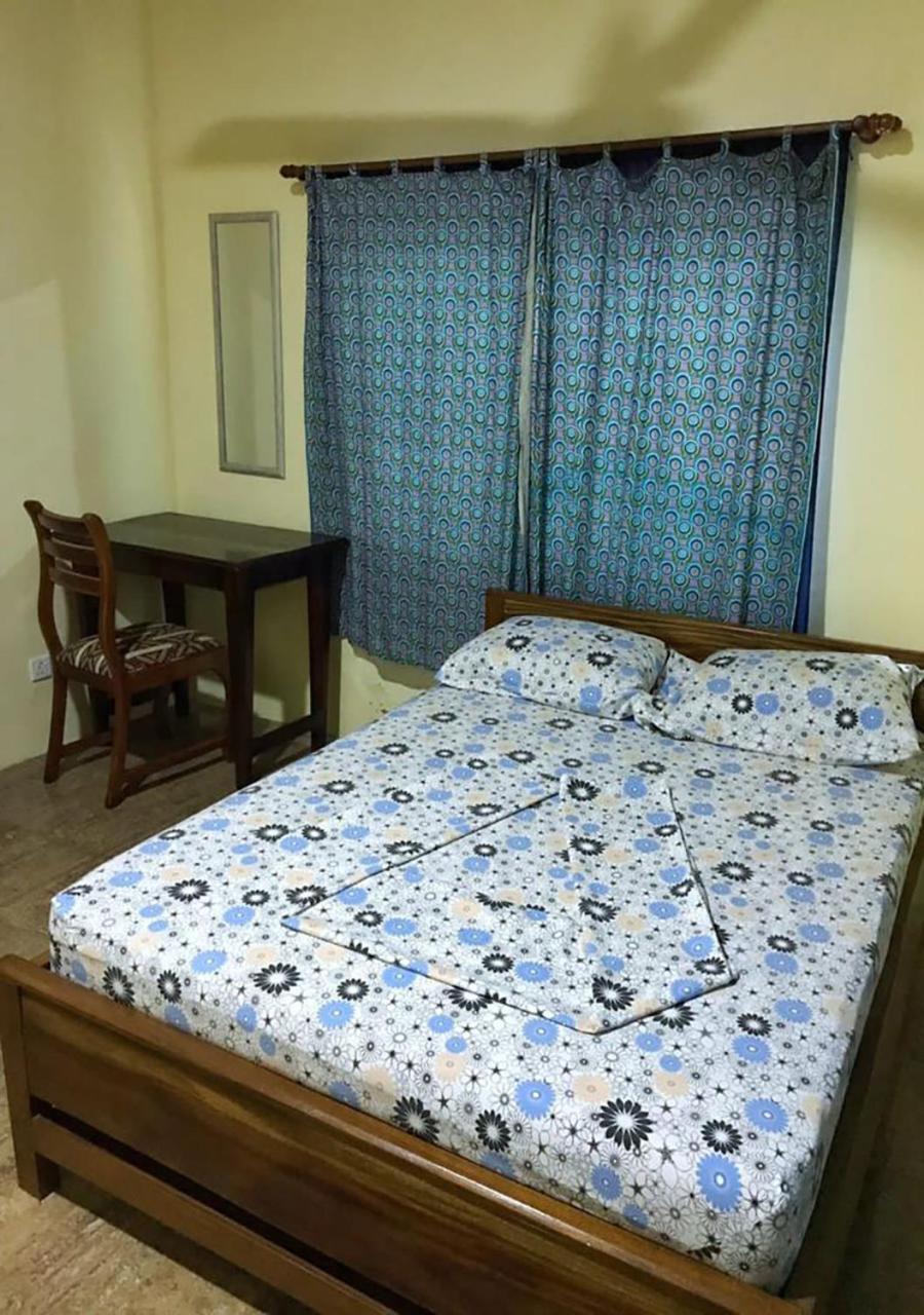 Twitter Paradise Ampeni Екстер'єр фото